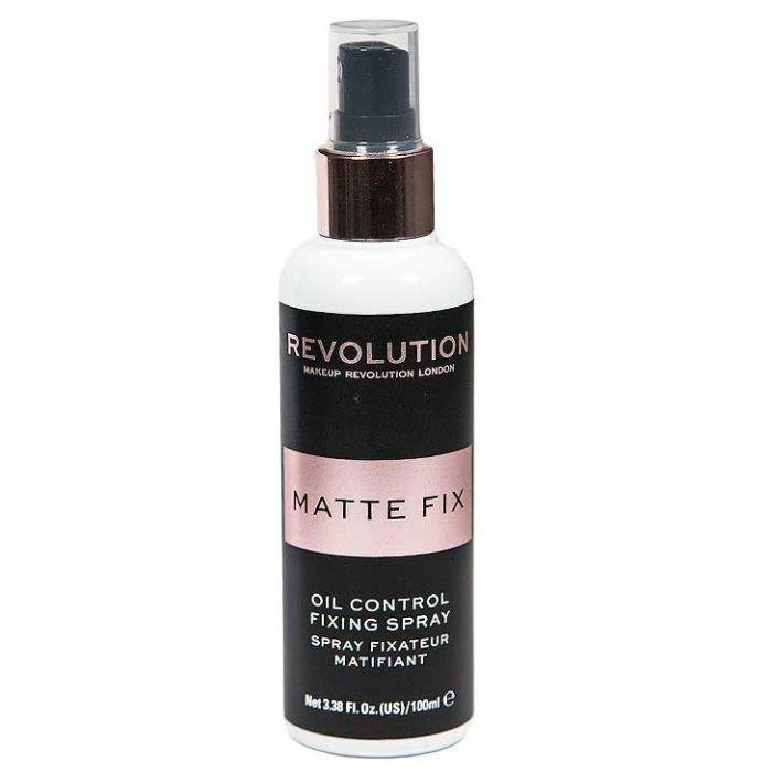 ¡Ahorra al máximo en el fijador de maquillaje en spray con Revolution Pro Fix Oil Control Matte!