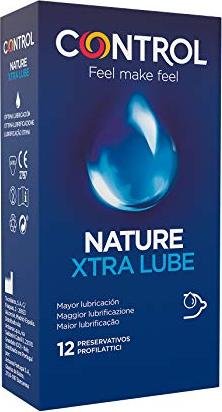 ¡Ahorra dinero y disfruta al máximo con la caja de 12 preservativos Control Nature Xtra Lube!