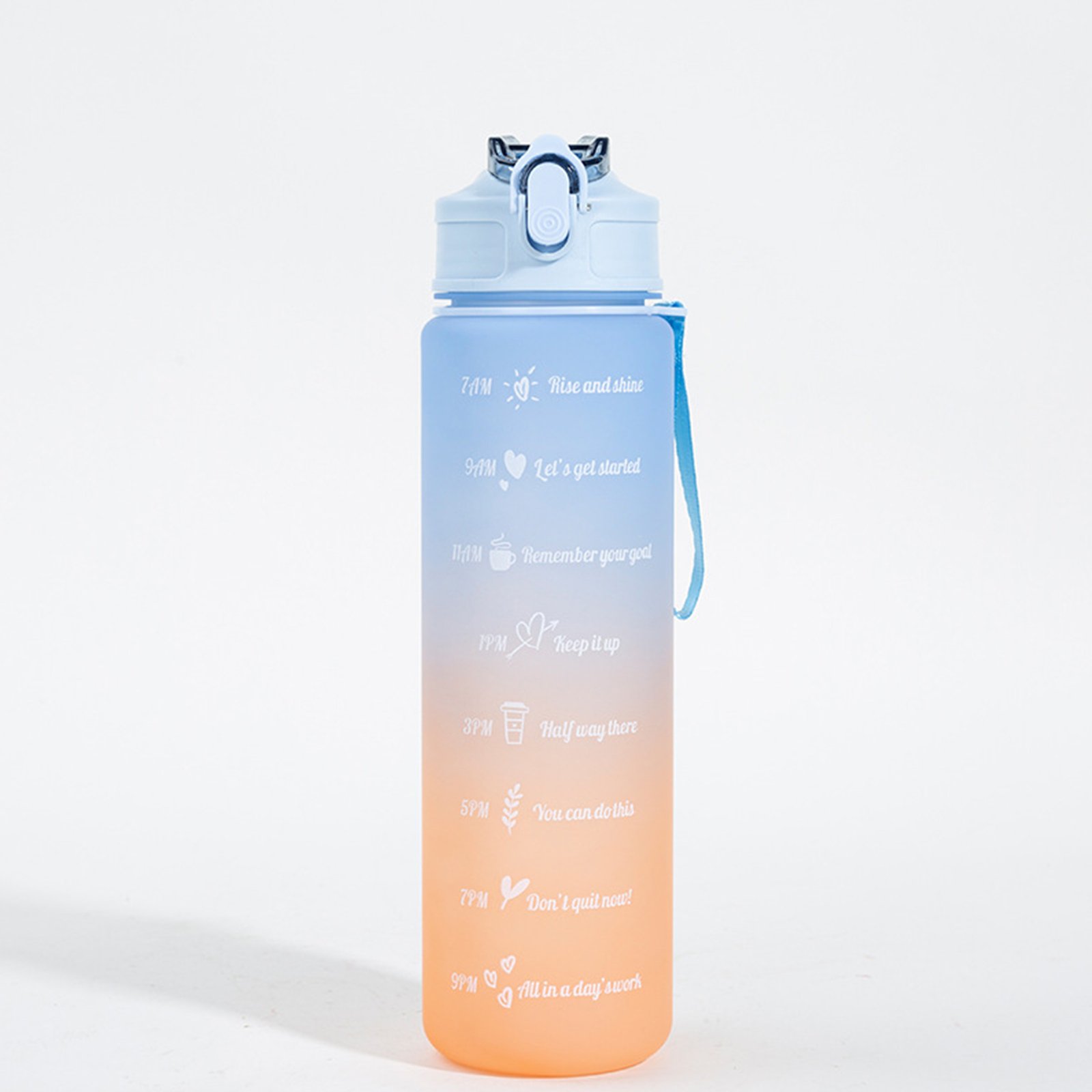 ¡Refresca tu sed al mejor precio con esta botella de agua de 750ml con pajita!