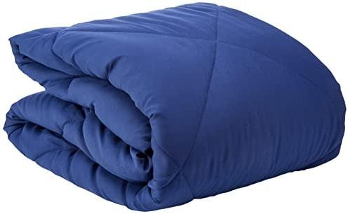 ¡Ahorra un 40% en el lujoso edredón de microfibra reversible de Amazon Basics de 140 x 200cm!