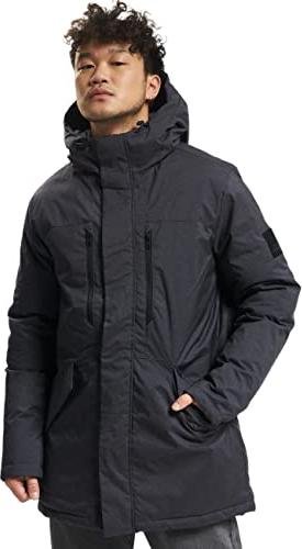 ¡No te quedes sin el tuyo! Encuentra tu talla ideal en el increíble descuento de los parkas de hombre Jack Jones
