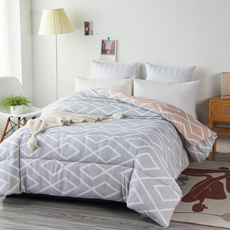 ¡Aprovecha el descuento único en el edredón térmico estampado de Novotextil para camas de 90 a 150!