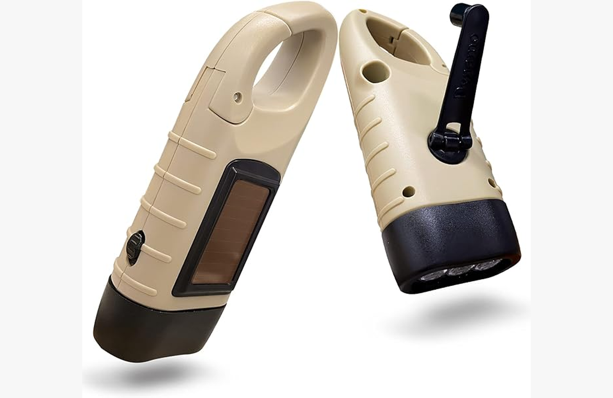 Descubre el pack perfecto para iluminar tus noches y estar siempre preparado: ¡2 linternas recargables con energía solar y de manivela!