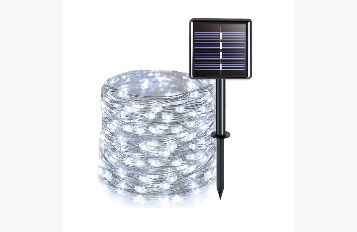 ¡Ilumina tu jardín con estilo! Descuento especial en guirnalda de luces solares LED para exteriores.