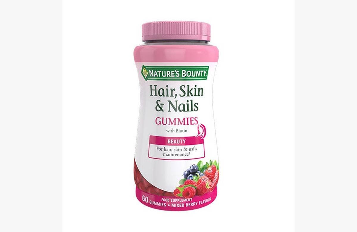 ¡Compra ahora los gummies Nature’s Bounty Pelo, Piel y Uñas y deslumbra con tu belleza!