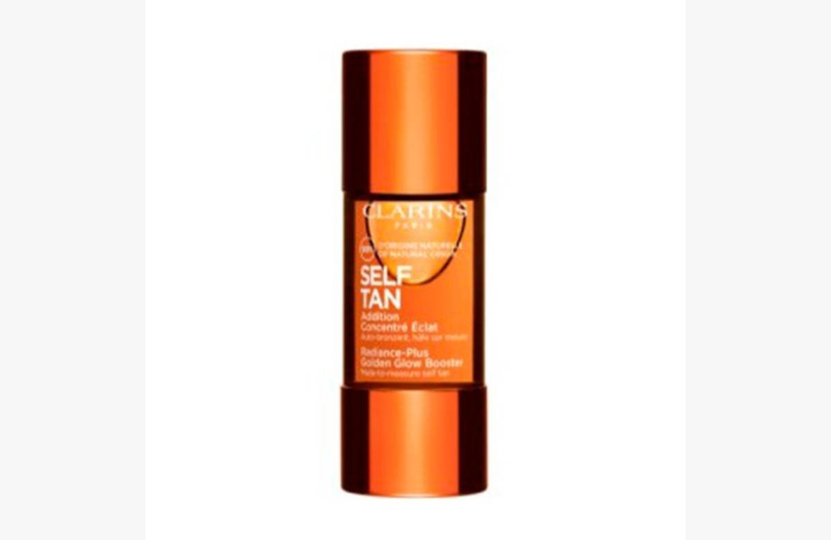Consigue un bronceado perfecto con el tratamiento autobronceador Clarins Addition Concentré Éclat.