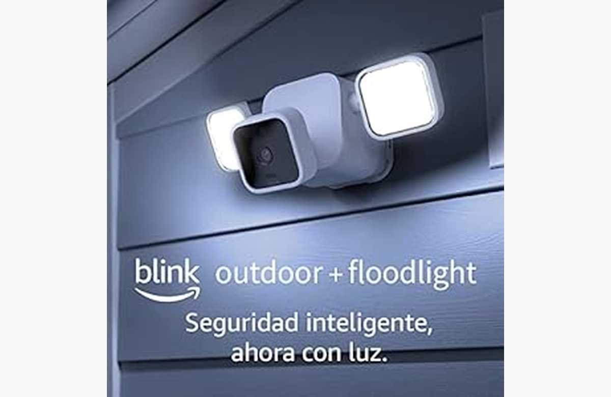 ¡Protege tu hogar con la mejor seguridad inalámbrica y luminosidad HD en un solo dispositivo! Aprovecha esta oferta ahora: Blink Outdoor + Floodlight.