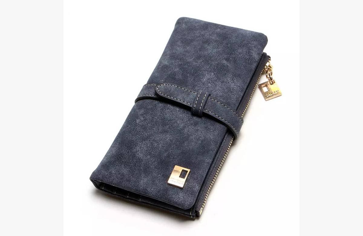 ¡Descubre la elegancia definitiva con esta exclusiva cartera de diseñador de lujo!