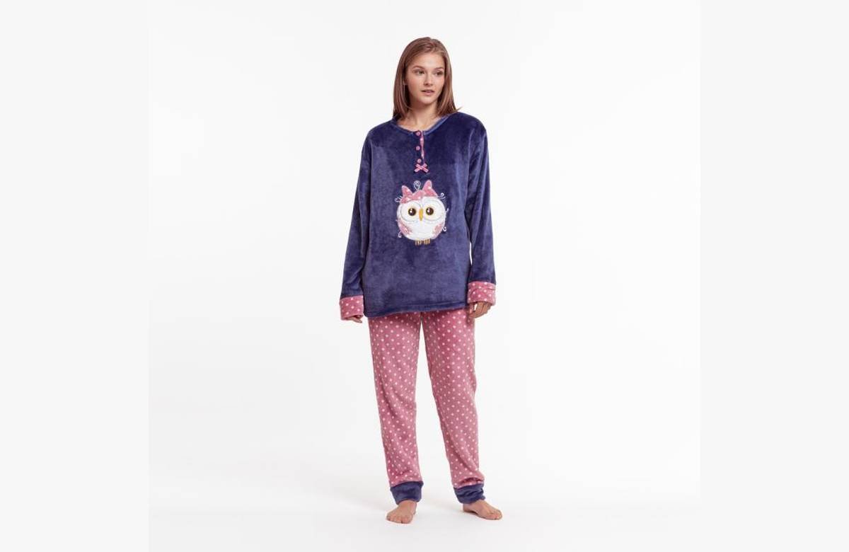 Pijama coral: Mantente calentita este invierno con estilo y confort