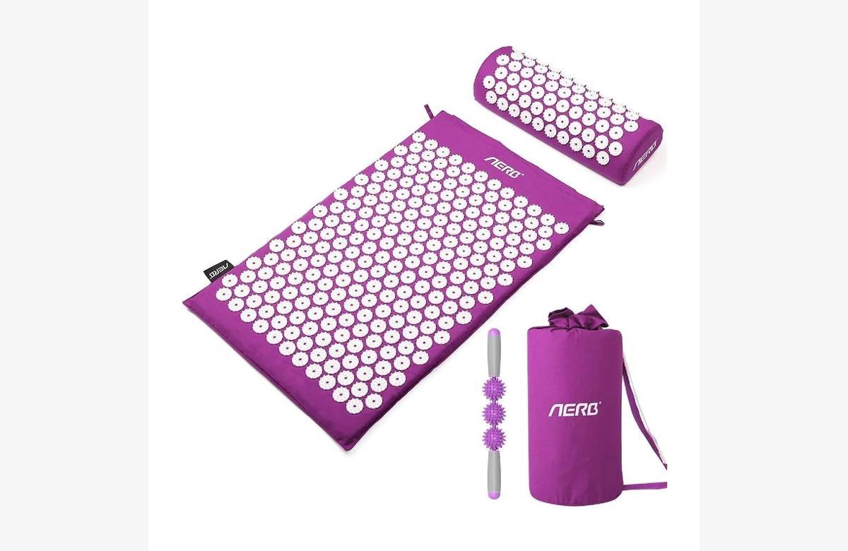 Oferta única: ¡Aprovecha ya el descuento brutal en la Alfombrilla Acupresión y Almohada Masaje Morado!