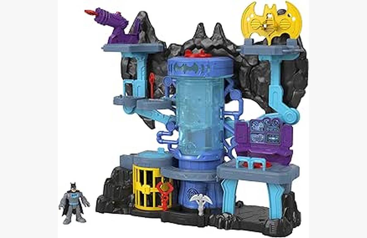 ¡Experimenta la emoción de volar con Batman y su Batwing! La oportunidad que los pequeños fans de DC Super Friends no pueden perderse