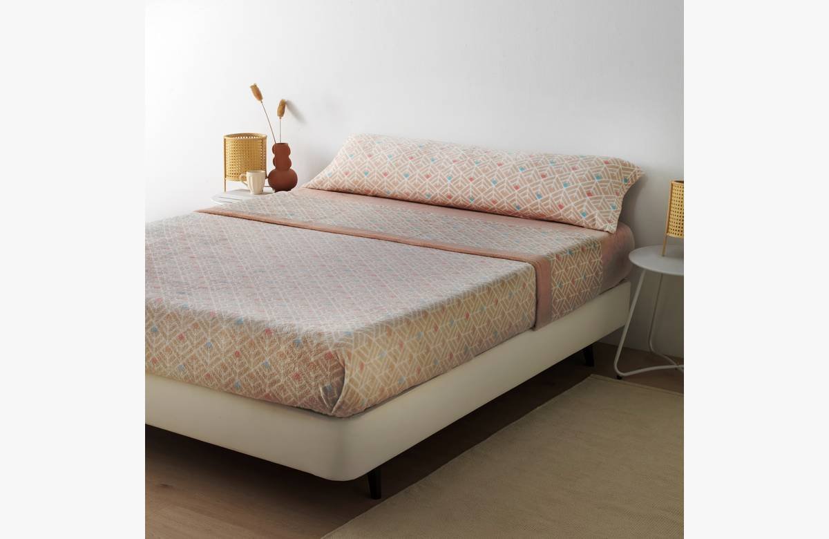 ¡Descubre el lujo y la calidez del juego de sábanas de invierno Novotextil con doble cara térmica y tacto suave a un precio irresistible!