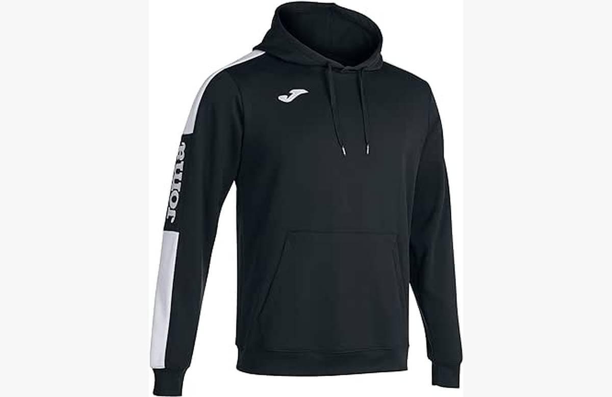 ¡Compra la sudadera Joma Championship IV y destaca con tu estilo!