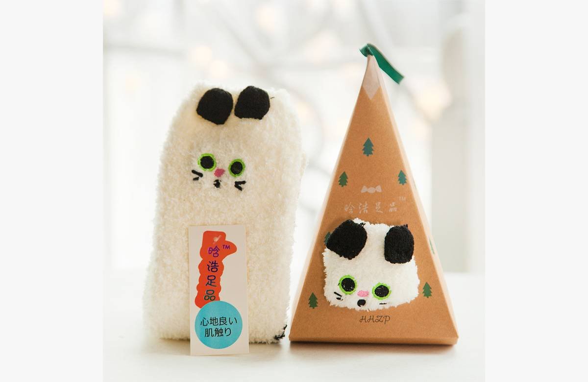 ¡Dale a tus pies el regalo perfecto esta Navidad! Calcetines térmicos de terciopelo suave para calidez y estilo.