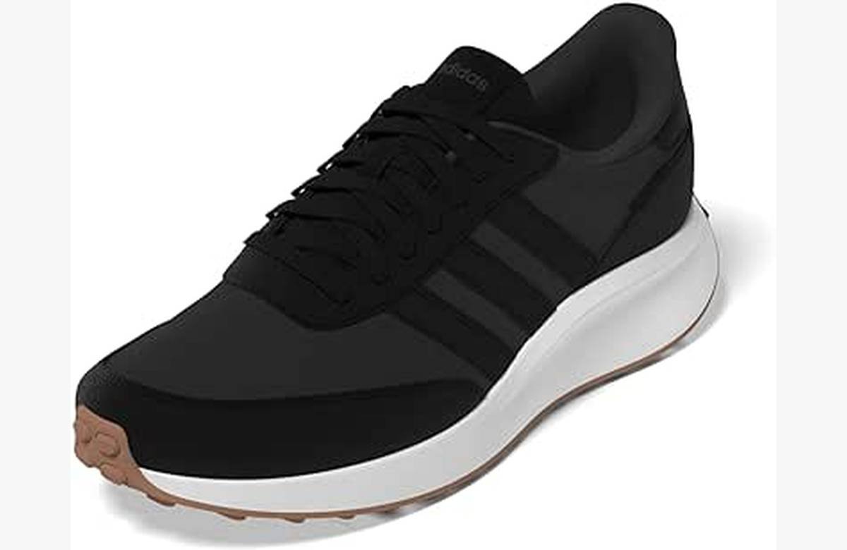 ¡Aprovecha el descuento increíble en las zapatillas adidas Run 70s, el must-have de la temporada!