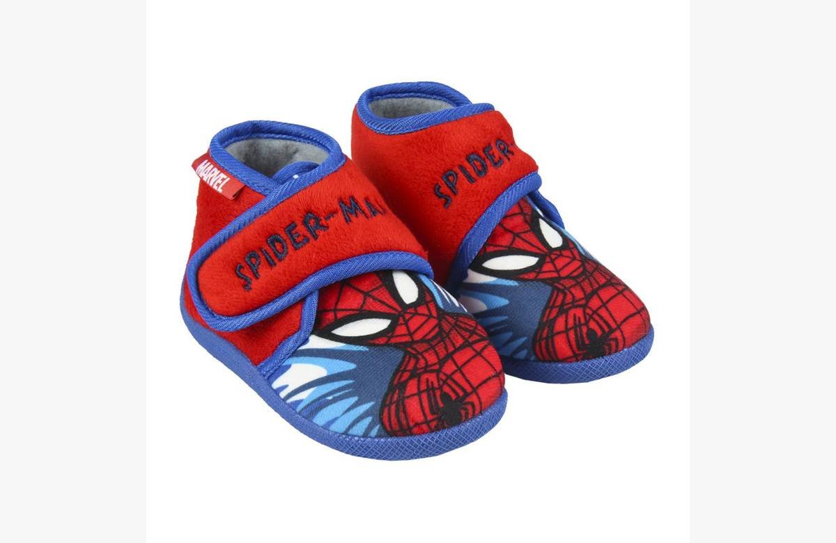¡Las zapatillas de casa Spiderman Junior a precio irresistible!