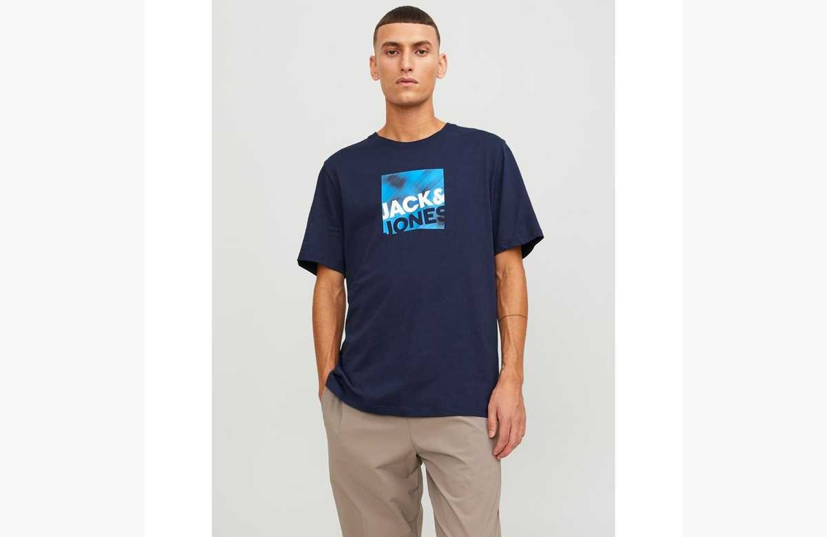 ¡Lleva la camiseta Jack & Jones al precio más bajo! No te lo pierdas, oferta por tiempo limitado.