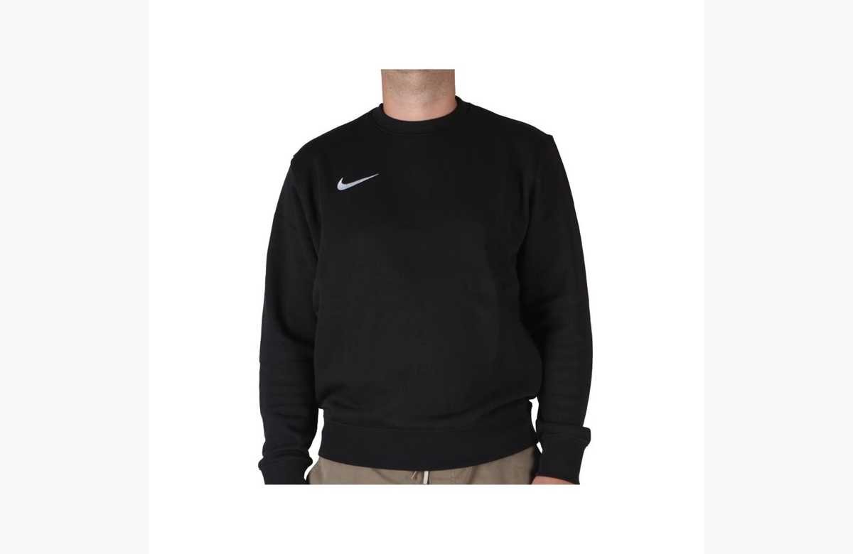 ¡Arrasa con el estilo y la comodidad con el descuentazo de la sudadera Nike-Sudadera FLC Park 20 para Hombre!