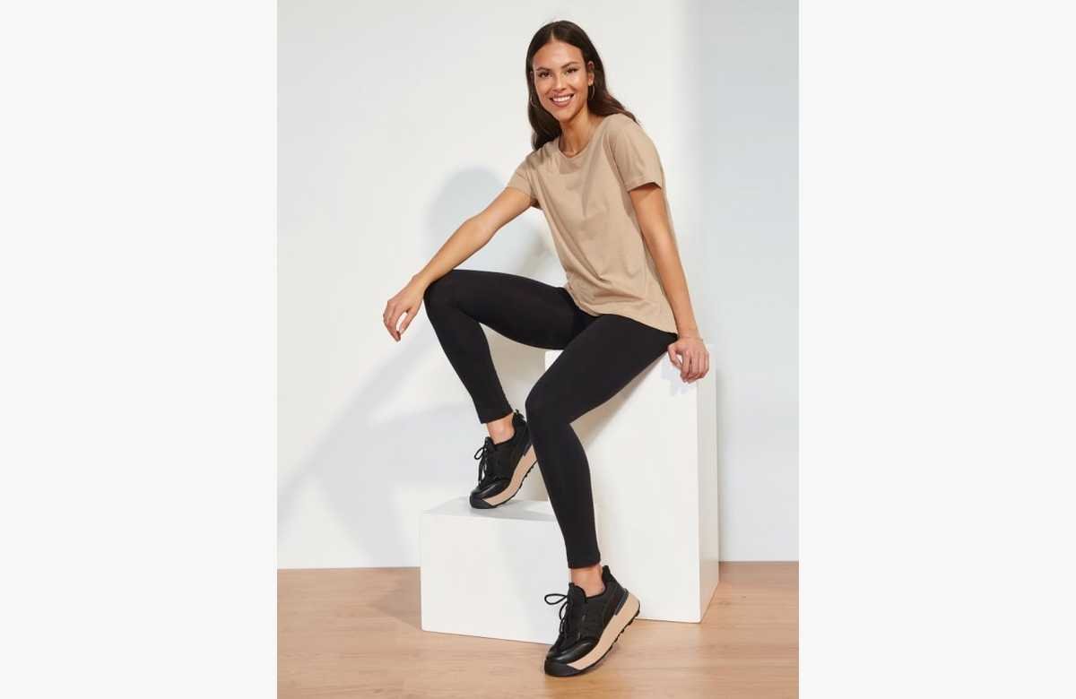 Déjate seducir por los leggings sin costuras de punto elástico, ¡el must-have que no puedes resistir!