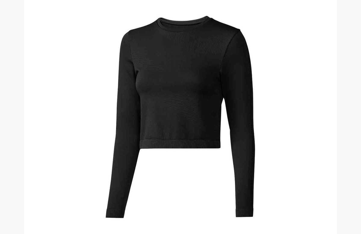 Camiseta técnica crop: ¡El must-have para lucir a la moda!