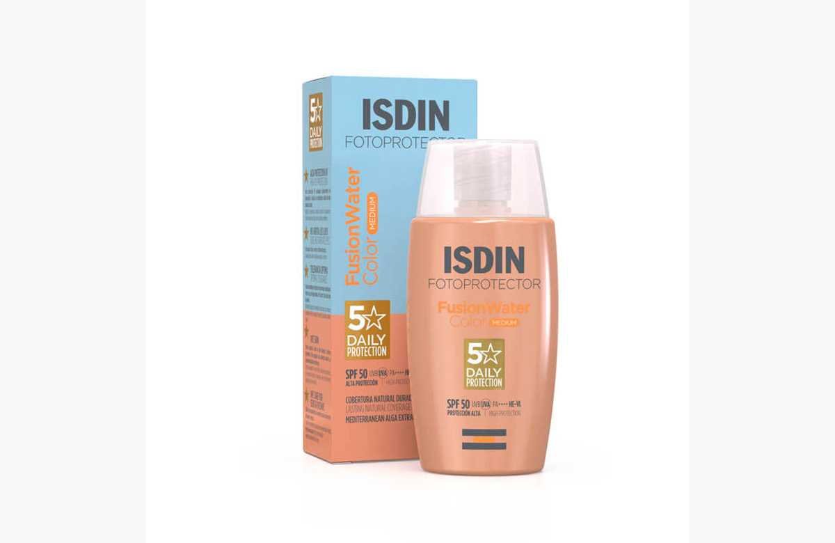 Consigue un tono bronceado perfecto y protégete del sol con Isdin Fusion Water Color SPF50+. ¡Aprovecha esta oferta increíblemente irresistible!