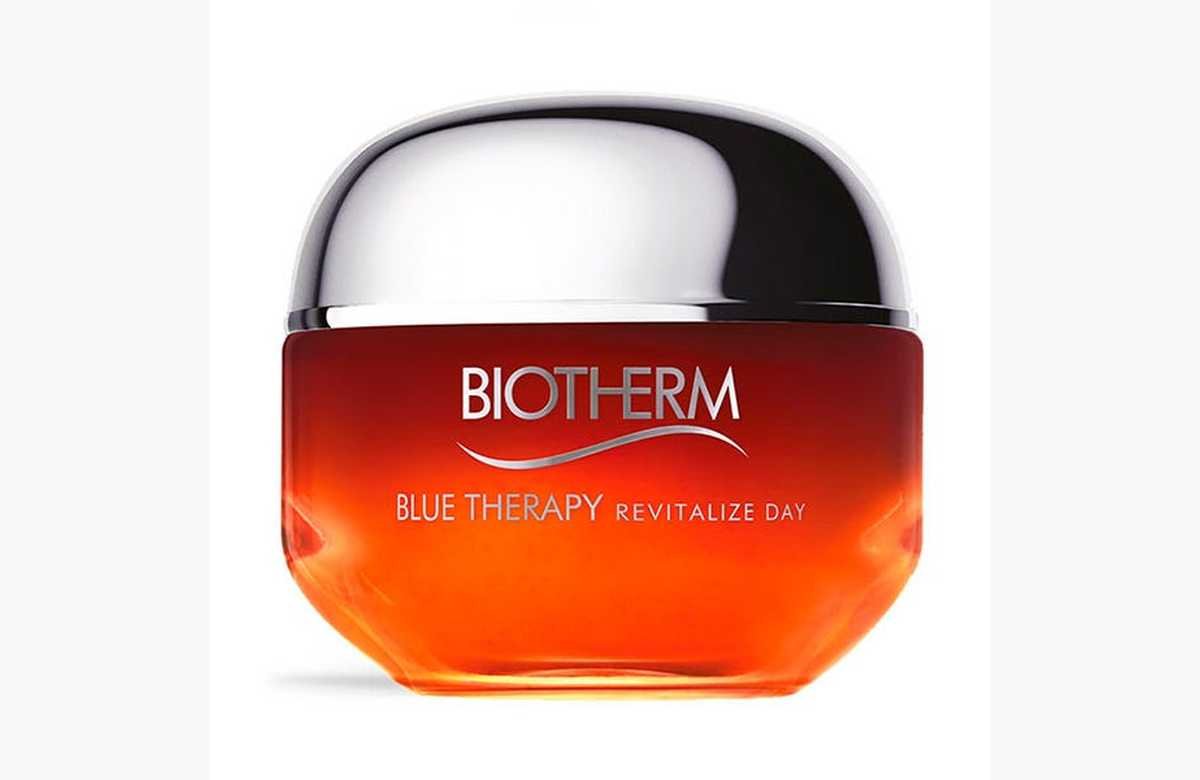 ¡Despierta tu piel al máximo con el asombroso Blue Therapy Amber Algae!