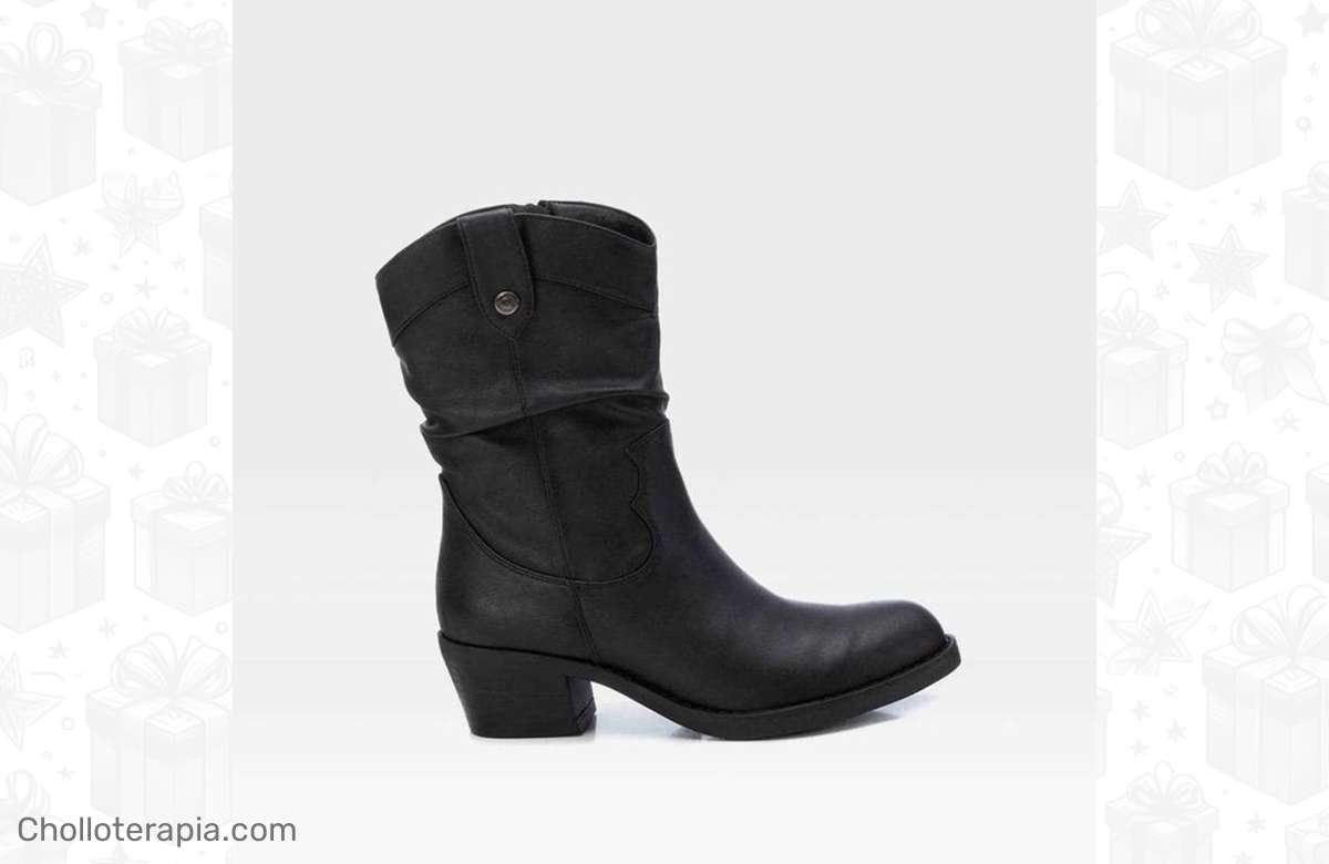 ¡No lo pienses dos veces! Aprovecha el descuento increíble en el botín campero negro liso REFRESH. ¡Corre y llévatelo ahora!