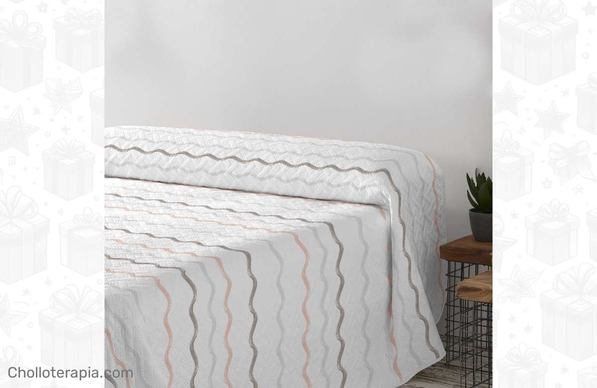 ¡Renueva tu dormitorio con esta colcha de verano reversible en oferta!
