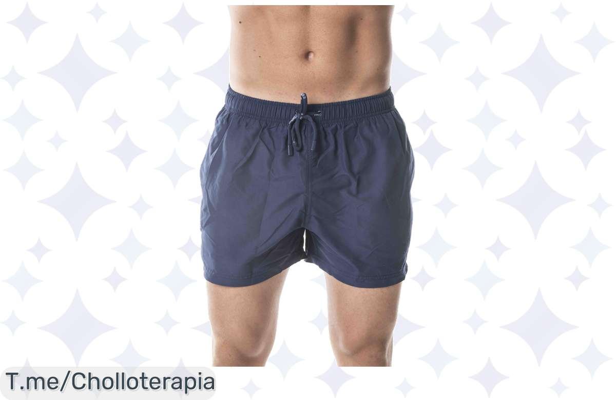 ¡El bañador perfecto para lucir este verano! ¡Elástico y en azul marino!