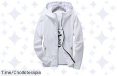 Aprovecha el super chollo de la chaqueta impermeable ligera con capucha y detalles reflectantes, ¡una oferta nunca vista que no puedes dejar escapar! ¡Cómprala ya!