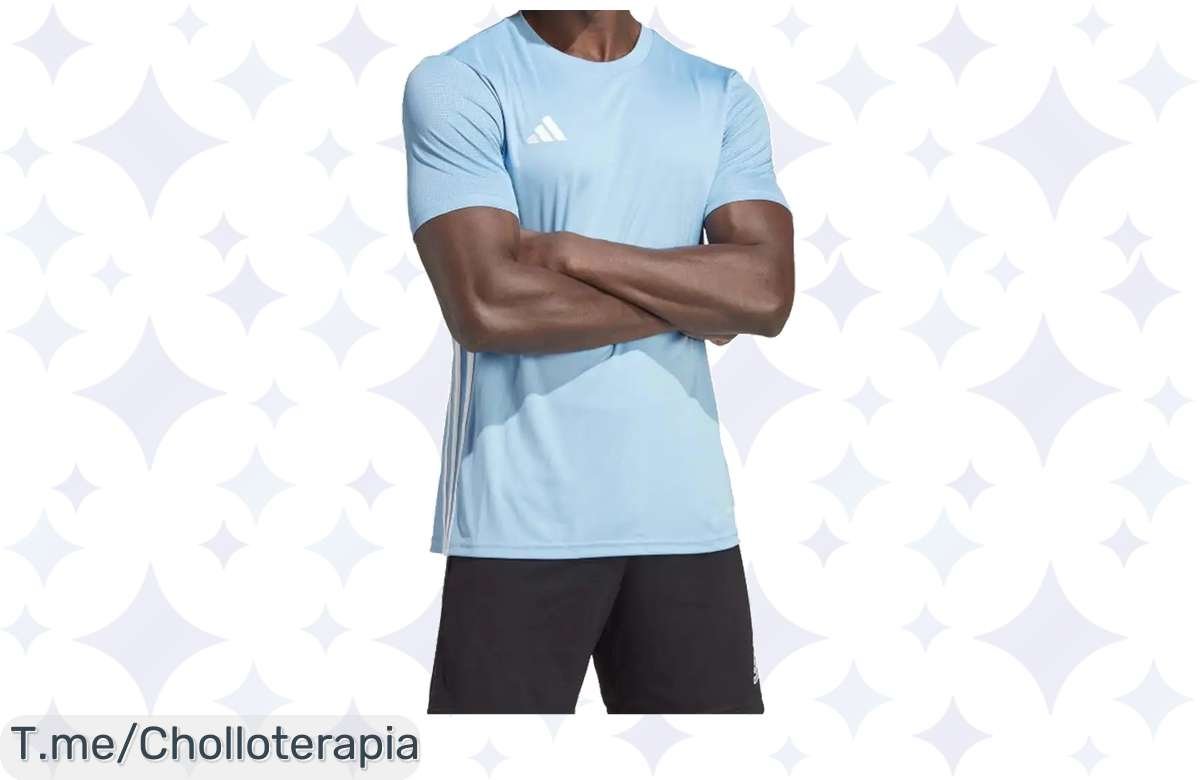 Descubre la camiseta Adidas 3 Bandas, tu aliado perfecto para el deporte, con tecnología Aeroredy que combate el sudor. ¡Aprovecha este ofertón y siente la diferencia hoy!