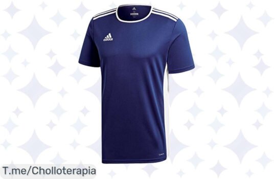 Transforma el estilo de tu pequeño con la camiseta Adidas Entrada 18, ¡disfruta de un super chollo que hará que brille en el campo! ¡Compra ahora antes de que se agote!