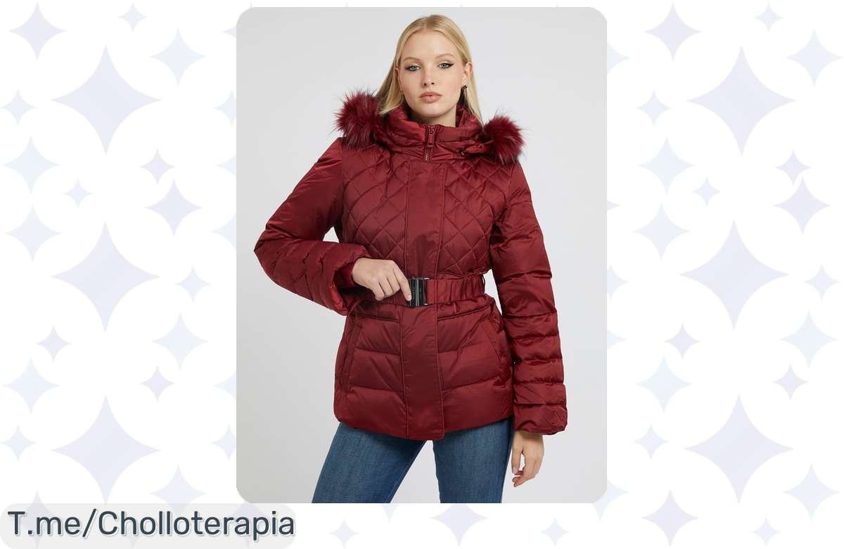 Abrigo acolchado plumón Guess a precio loco: mantente calentito y a la moda con este super chollo. ¡Quedan pocas unidades, compra ahora antes de quedarte sin tu ofertón!