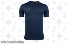 Hazte con la Nike Camiseta de Entrenamiento Academy 23, comodidad y estilo que te harán brillar en el campo ¡Super chollo por tiempo limitado, compra ya antes de que se agoten!