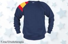 Atrapa tu sudadera unisex con bandera de España a precio loco, ideal para cualquier ocasión y mejora tu estilo al instante ¡No te quedes sin ella, oferta limitada!