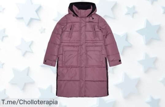 Atrévete a brillar este invierno con el Reebok Long Puffer en rosa, un chaquetón super trendy que te hará lucir espectacular ¡Aprovecha esta oferta única antes de que se acabe!