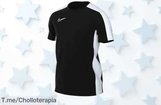 Brilla en el gym con la Nike Camiseta de Entrenamiento Academy 23 a precio loco, tecnología Dri-FIT que te mantiene fresco ¡No dejes escapar este ofertón limitado!