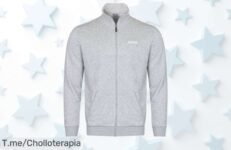 Atrapa tu estilo con la chaqueta PUMA Essentials Track: calidad y diseño nunca vistos a un precio loco ¡Aprovecha este ofertón antes de que se acabe!