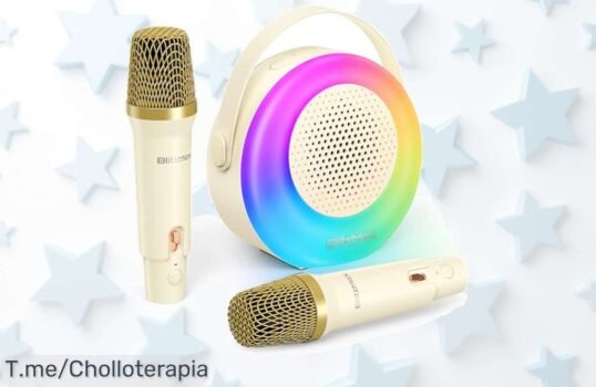 Diviértete como nunca con la Mini Máquina de Karaoke para Niños y sus 2 micrófonos inalámbricos a un precio loco, ¡aprovecha este ofertón antes que se acabe!