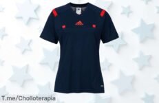 Atrévete a brillar en el campo con la camiseta de árbitro adidas para mujer, un super chollo que resalta tu estilo ¡Compra ahora y sé la estrella del partido antes de que se agoten!