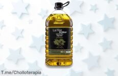 Descubre el auténtico sabor del aceite de oliva virgen extra La Flor de Málaga: ¡5 litros a un precio loco! Aprovecha este ofertón y usa tu cupón, la oferta es limitada