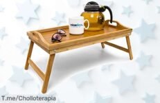 Transforma tus desayunos en un sueño con la bandeja Relaxdays: elegante y plegable a tu antojo ¡No te pierdas este ofertón limitado, compra ya antes de que se agote!