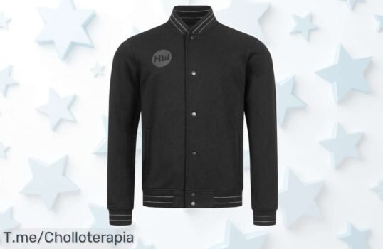 Consigue la chaqueta universitaria negro Harajuku a un precio loco y destaca en cada paseo; apúrate, el ofertón es por tiempo limitado y se agotan rápido ¡Compra ya!