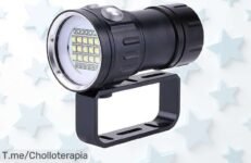 Descubre el chollo luminoso que iluminará tus aventuras bajo el agua con 18,000 lúmenes y sumérgete hasta 500 metros ¡Aprovecha esta oferta única antes de que se agote!