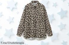 Descubre el conjunto de blusa de leopardo y pantalones rectos a un precio loco, luce espectacular esta primavera con estilo vintage ¡Consíguelo ya antes que se agote!