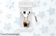 Transforma tus mañanas con la Cafelizzia 790 White, una cafetera que crea espumas irresistibles al instante ¡No te pierdas este ofertón único y limitado!