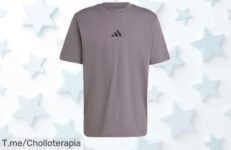 Adidas hombre essentials camiseta gris con logo pequeño diseño moderno y cool precio loco por tiempo limitado aprovecha este ofertón único corre ya no lo dejes escapar