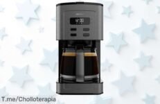Descubre la cafetera Cecotec Coffee 56 Time con programación de 24h y función calor oferta nunca vista precio loco para disfrutar café recién hecho siempre corre que es un super chollo limitado