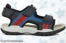 Geox Borealis Boy A azul marino súper ligero y flexible con descuento brutal para que tu peque corra sin parar hoy es un precio loco ¡no dejes escapar este ofertón nunca visto!