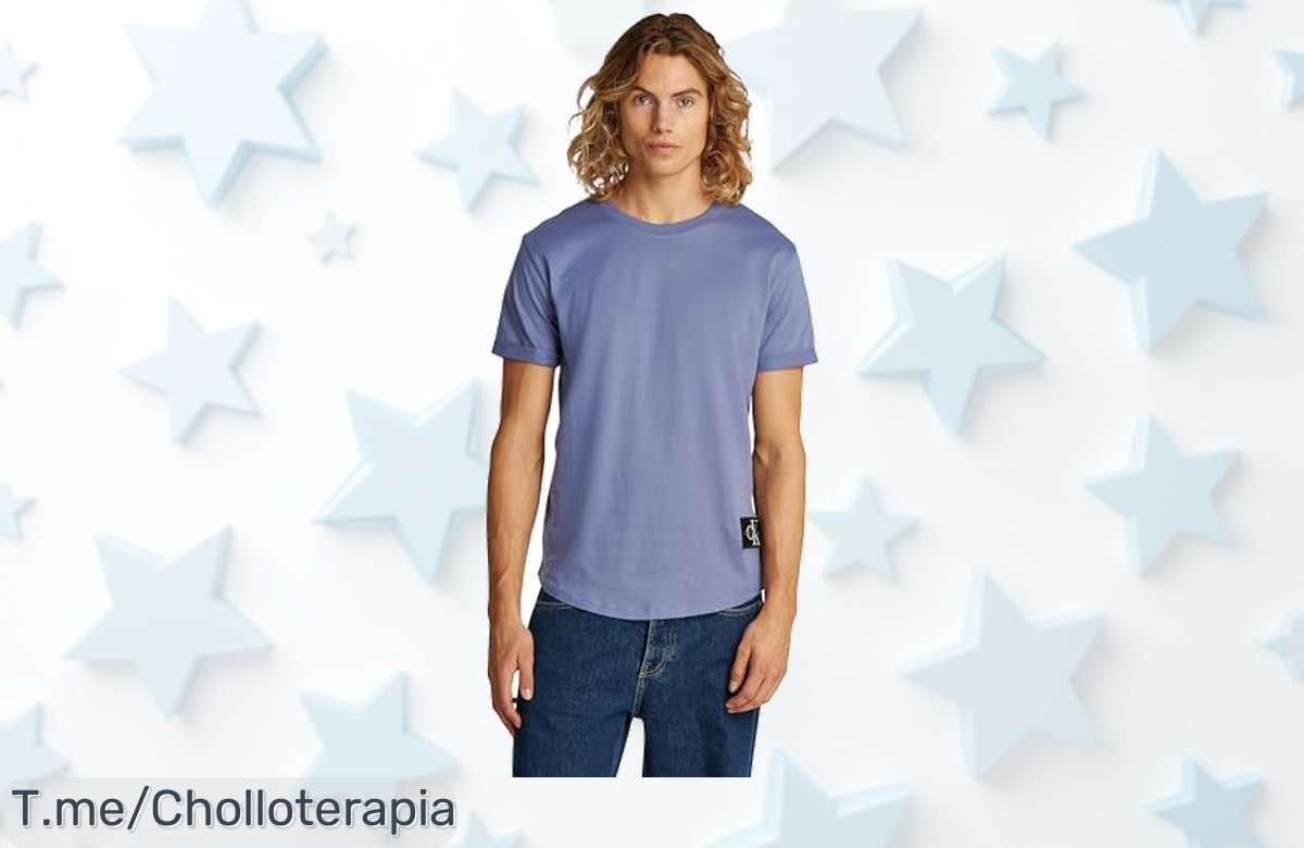 Camiseta Calvin Klein azul con diseño icónico precio loco nunca visto aprovecha este super chollo y consigue tu oferta brutal ¡compra ya antes que se agote!
